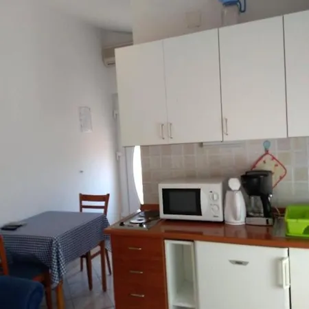 Apartment Dobri - 500m From