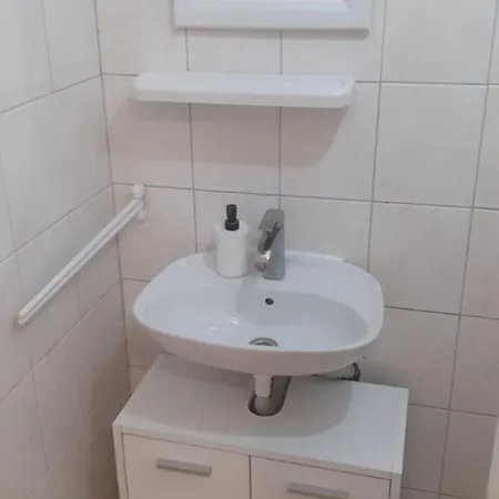 Dobri - 500m From Apartment Nin