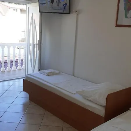 Apartment Dobri - 500m From Nin