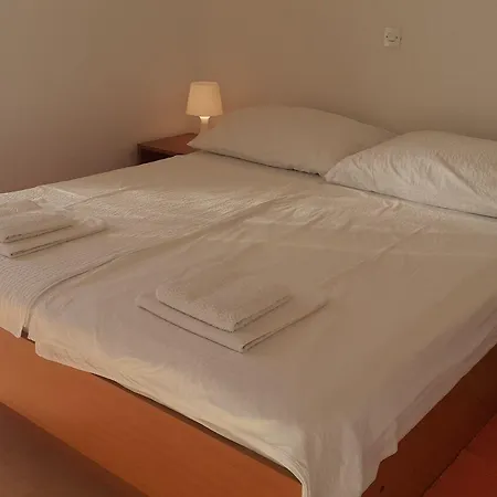 Apartment Dobri - 500m From Nin