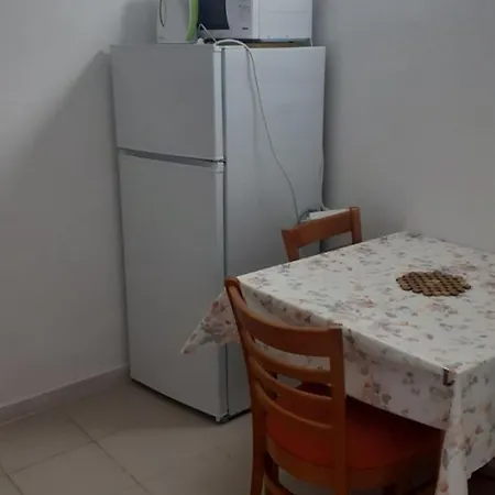 Dobri - 500m From Apartment
